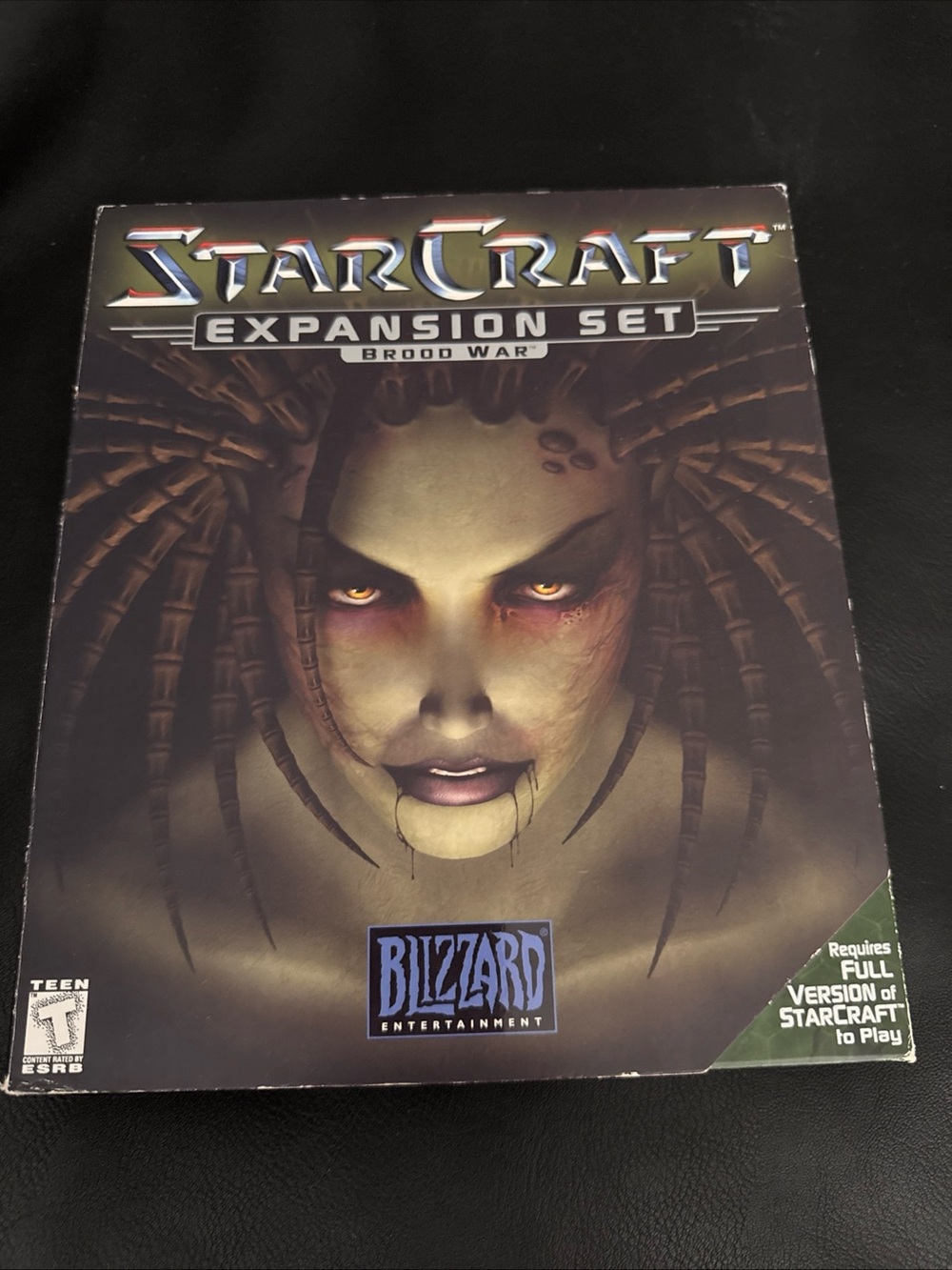 StarCraft Expansion Set: Brood War COMPLETE with disk and manual